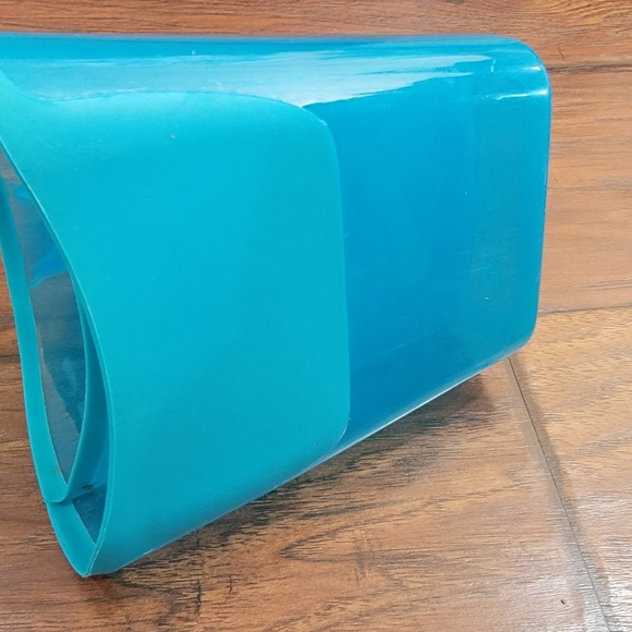 Bath time hair washing cup - Picture 6 of 6